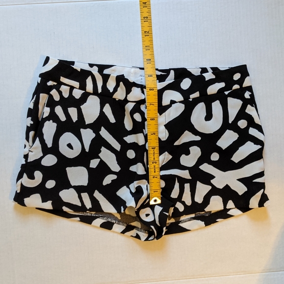 Urban Outfitters Alice & UO Shorts - Picture 4 of 5